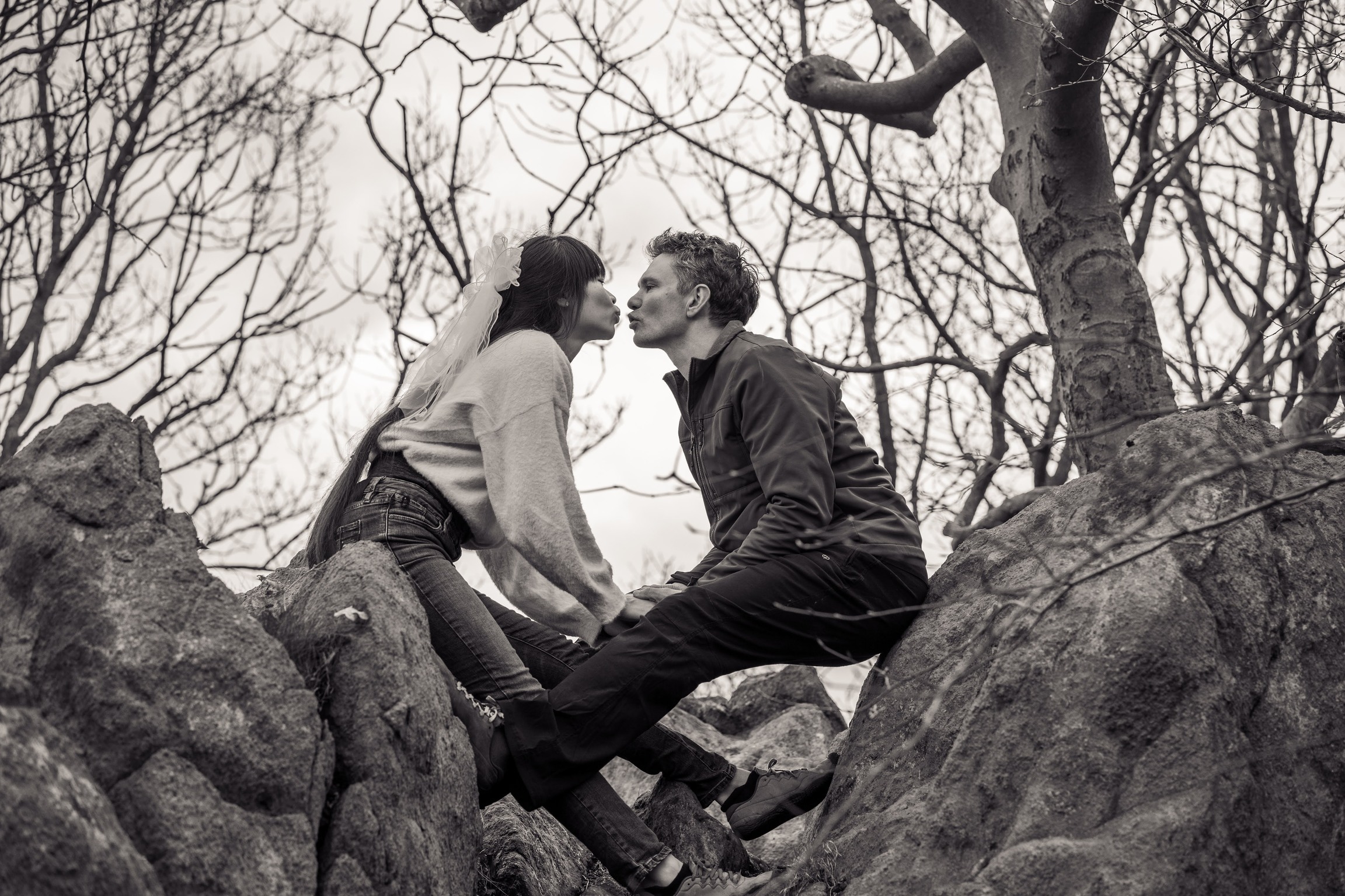 Black and White Kiss